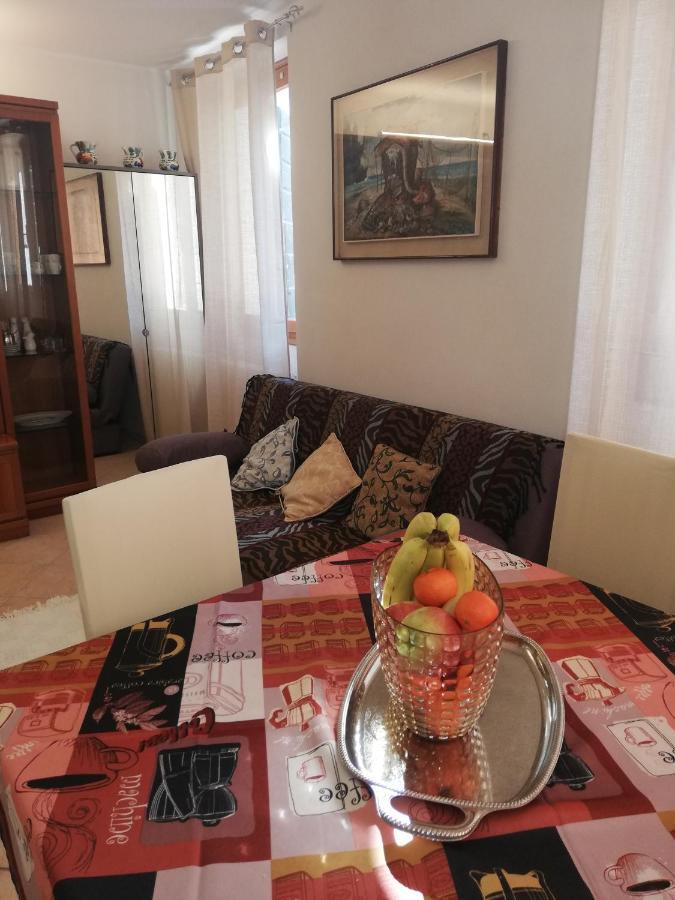 Appartamento Antonia Veneţia Exterior foto